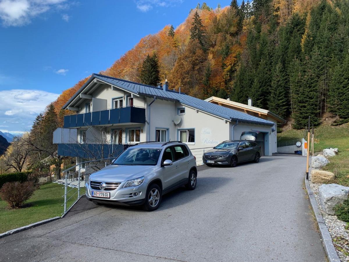 Haus Roecken Apartment Dalaas Bagian luar foto